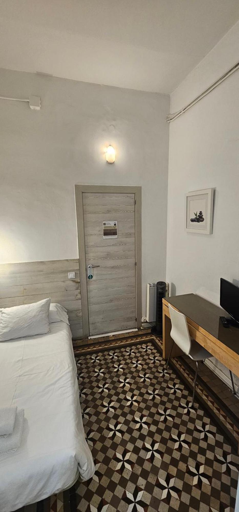 Hostal Eixample Barcelona Luaran gambar